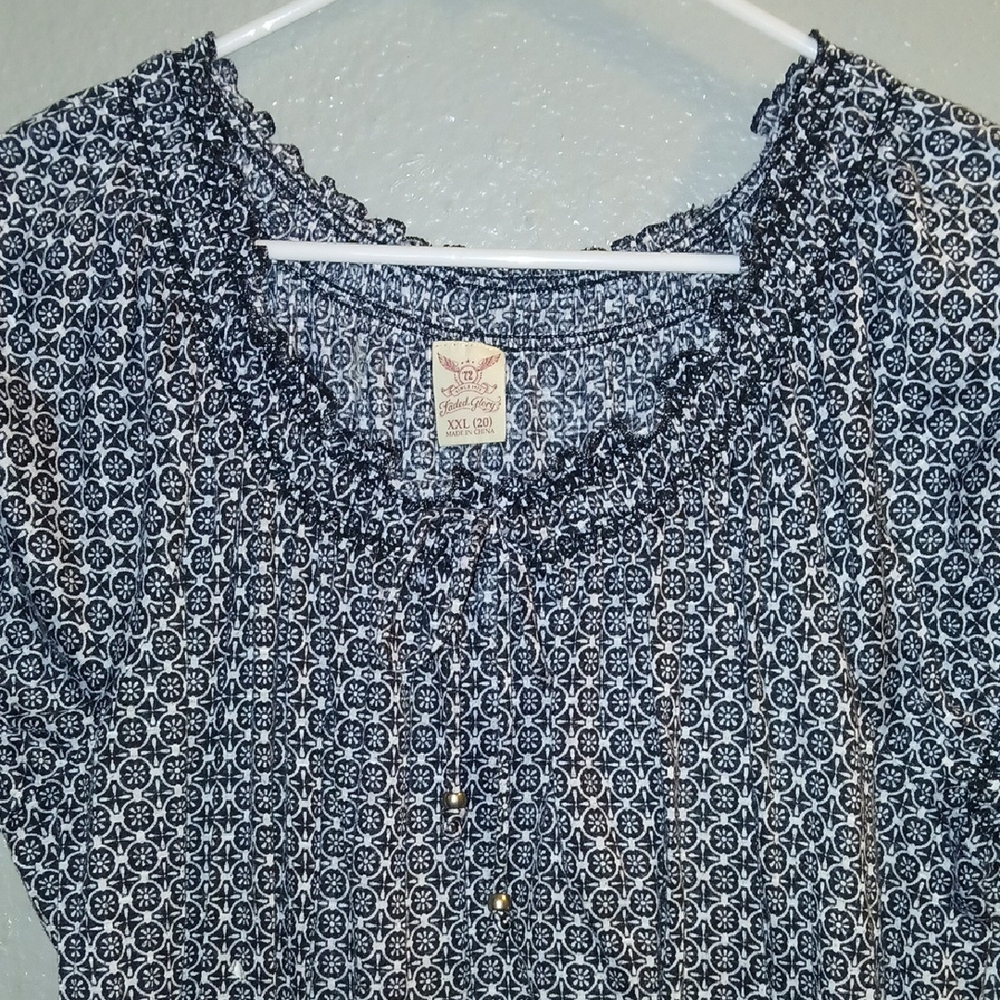 Faded Glory Blue Patterned Top - Picture 2 of 7
